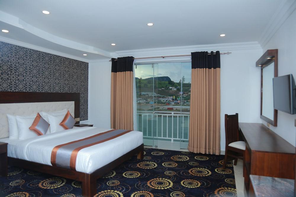 Hotel Galaxy Grand Nuwara Eliya