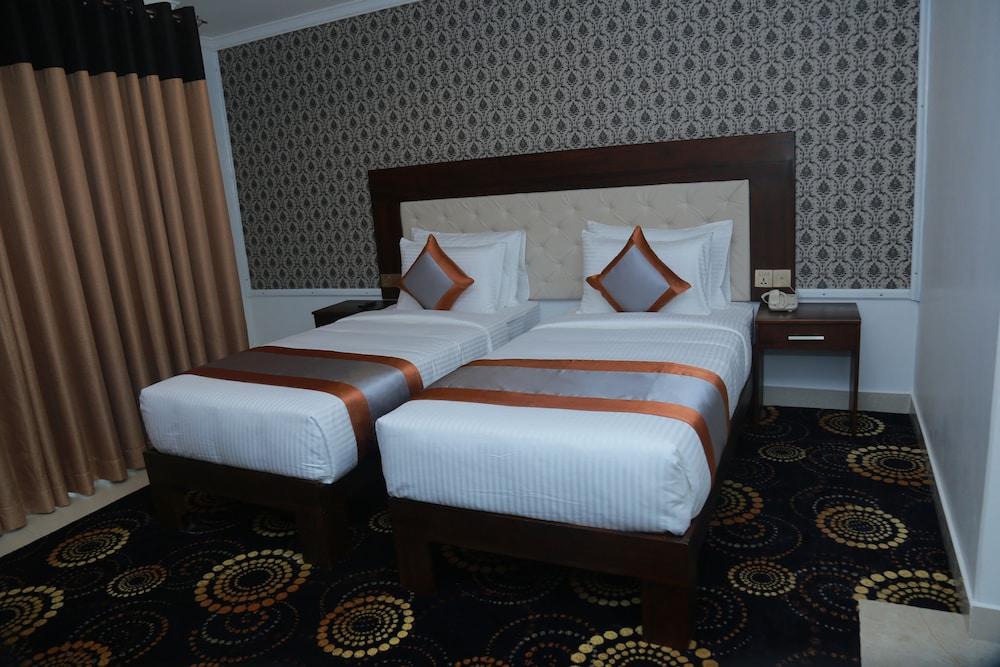 Hotel Galaxy Grand